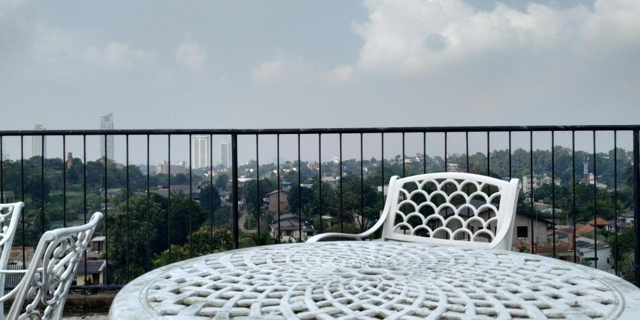 Colombo Hotel By Colombo Village Buitenkant foto